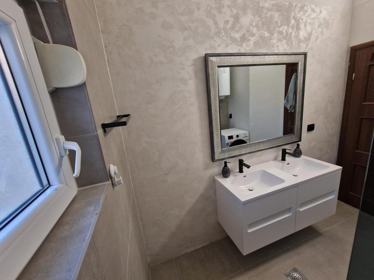 Big Panorama Villa, For 21 Person In Omis Čelina Exterior photo