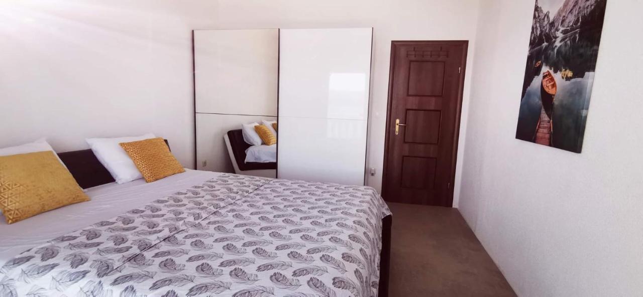 Big Panorama Villa, For 21 Person In Omis Čelina Exterior photo